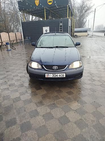 Toyota: Toyota Avensis: 2001 г., 1.8 л, Механика, Бензин, Седан — 1