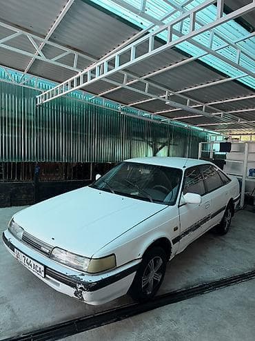 Mazda 626: 1990 г., 2 л, Механика, Бензин, Седан
