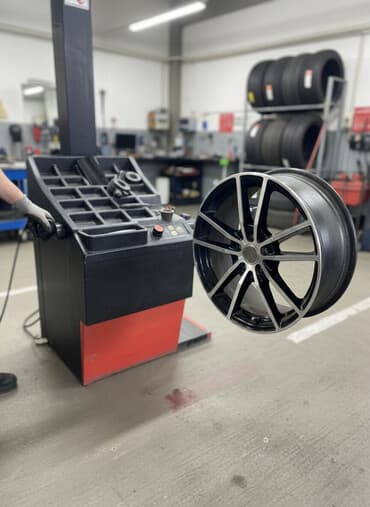 Балансировочный станок для колес Nitromac NB30 Pro - Электронный