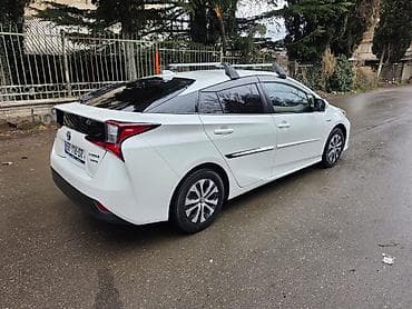 toyota priys: Toyota Prius: 2019 г., 1.8 л, Автомат, Гибрид, Хэтчбэк — 3