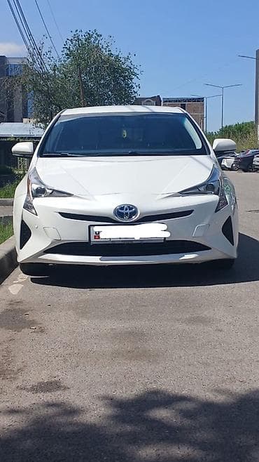 step 2: Toyota Prius: 2016 г., Гибрид, Лифтбек — 1
