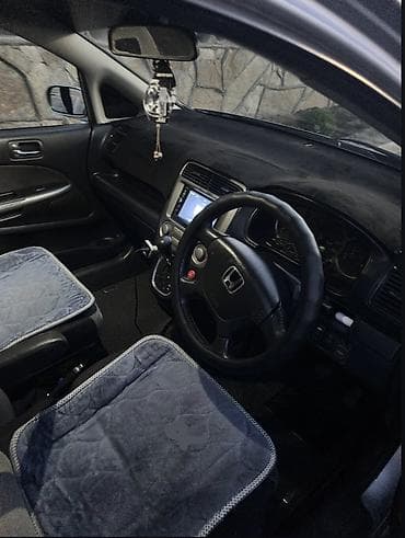 хонда степ эреф 1: Honda Stream: 2001 г., 2 л, Автомат, Бензин, Вэн/Минивэн — 4