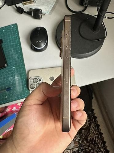 glorious model o: IPhone 16 Pro, Б/у, 256 ГБ, Desert Titanium, Защитное стекло, Чехол, Коробка, 90 % — 3