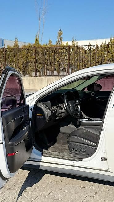 рестайлинг 200: Hyundai Sonata: 2019 г., 0.2 л, Седан — 4