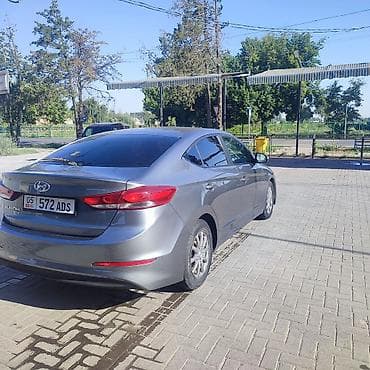 byd e7: Hyundai Elantra: 2018 г., 2 л, Автомат, Бензин, Седан — 4