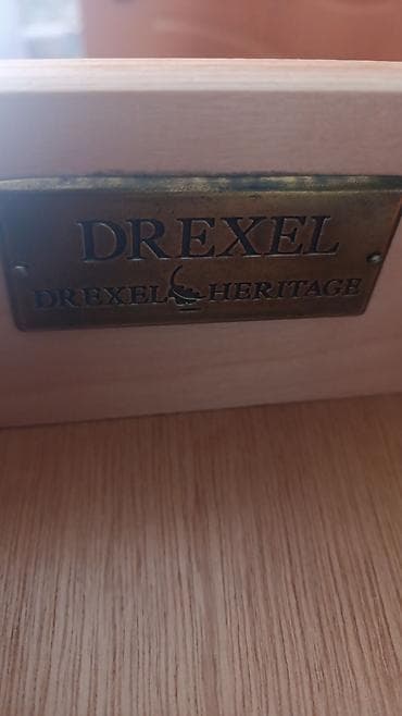 тумбы буу: Кийим үчүн комод, Колдонулган, Күзгүсүз, Жыгач, түсү - Күрөң, Өзү алып кетүү — 2