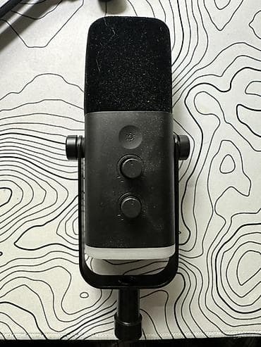 Башка аудиотехника: Продаю комплект: Микрофон, Микшер и Пантограф Микрофон - fifine AM8T — 2