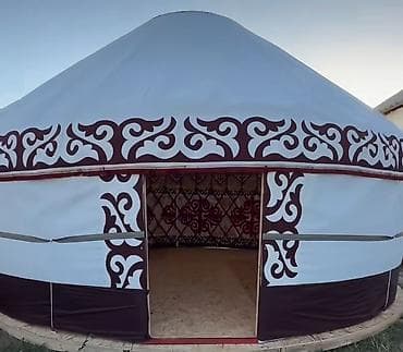 x tep: Юрта с традиционным орнаментом - Просторная круглая конструкция с — 1