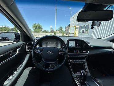 4 вд: Hyundai Grandeur: 2019 г., 2.4 л, Автомат, Гибрид, Седан — 9