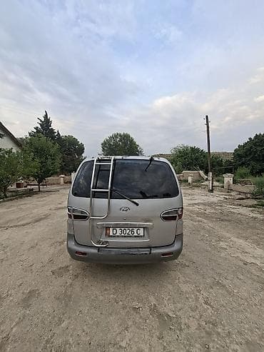 Продажа авто: Hyundai H-1: 2000 г., 2.5 л, Механика, Дизель, Минивэн — 10