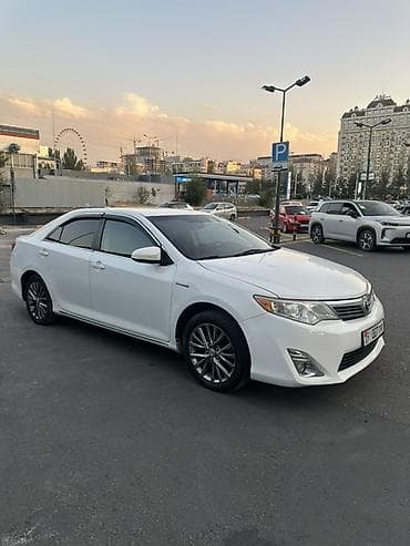 нива битый: Toyota Camry: 2013 г., 2.5 л, Автомат, Гибрид, Седан — 4