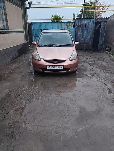 hoda fit: Honda Fit: 2004 г., 1.3 л, Вариатор, Бензин, Хэтчбэк — 4