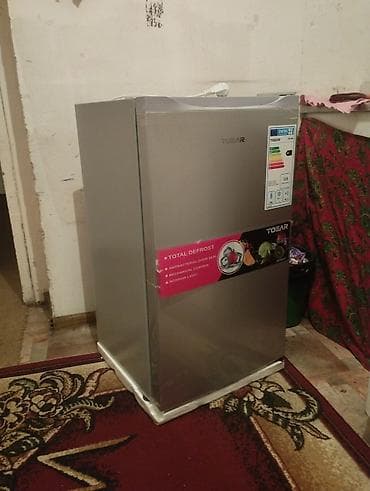 i 5: Компактный однодверный холодильник TOSAR (серебристый) — 1
