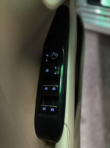 Унаа сатуу: Toyota Camry: 2018 г., 2.5 л, Вариатор, Гибрид, Седан — 8
