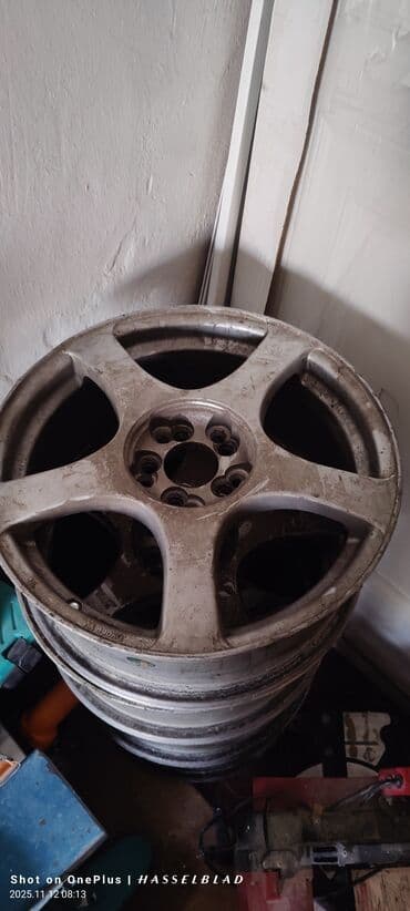 хром наклейки: Задний спойлер Honda — 2