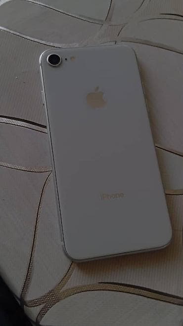 бу чехлы: IPhone 8, Б/у, 256 ГБ, White Titanium, 100 % — 1