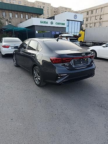 Унаа сатуу: Kia Cerato: 2019 г., 1.6 л, Автомат, Бензин, Седан — 5