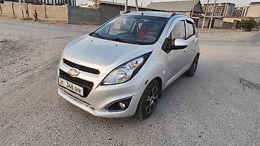 210 mers: Chevrolet Spark: 2014 г., 1 л, Автомат, Бензин, Лифтбек — 1