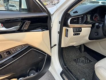ткани на авто: Kia Cadenza: 2017 г., 2.4 л, Автомат, Бензин, Седан — 10