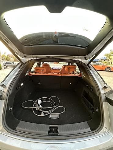 зарядка на электрокар: Электрический кроссовер (серебристый металлик) NETA L плагин бензин — 5