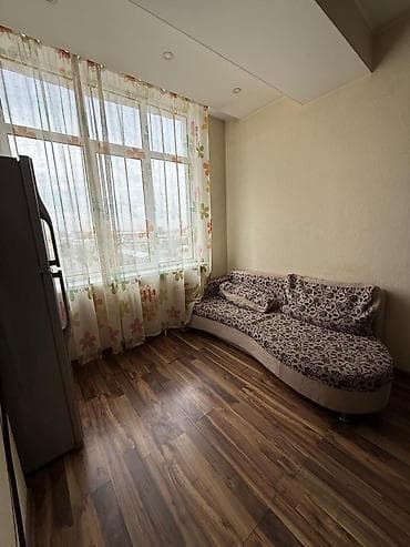 Кыймылсыз мүлк: 1 бөлмө, Менчик ээси, Толугу менен эмереги бар — 9