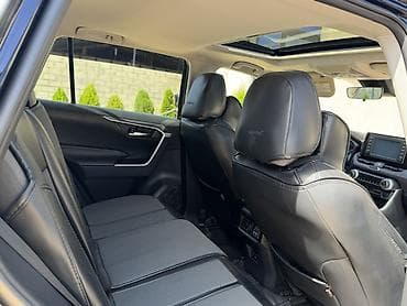 колони: Toyota RAV4: 2019 г., 2.5 л, Автомат, Бензин, Кроссовер — 4