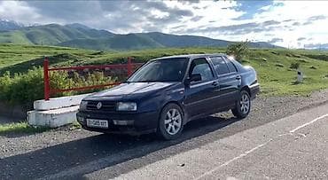 renault sm6: Volkswagen Vento: 1994 г., Седан — 2