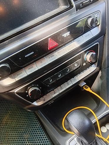 Транспорт: Hyundai Sonata: 2018 г., 2 л, Автомат, Газ, Седан — 1