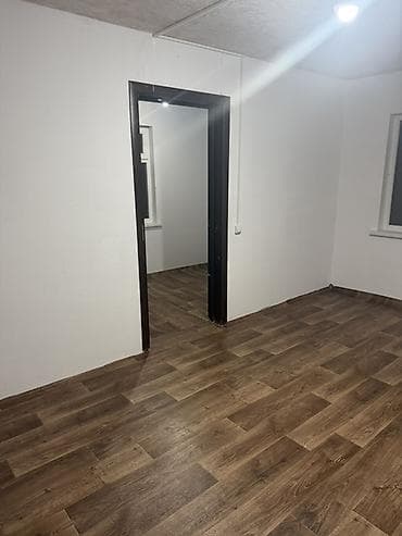 Кыймылсыз мүлк: 20 м², Эмерексиз — 8