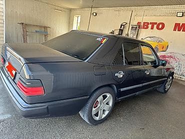 l9 авто: Mercedes-Benz W124: 1988 г., 2.3 л, Механика, Бензин, Седан — 3