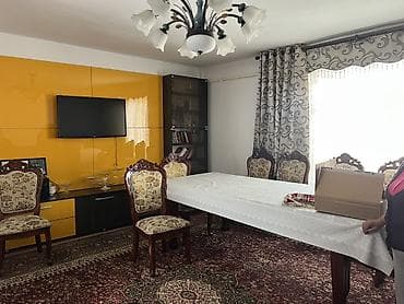 дома в центре: Продаётся дом (полдома) в центре города! Отличное предложение для — 4