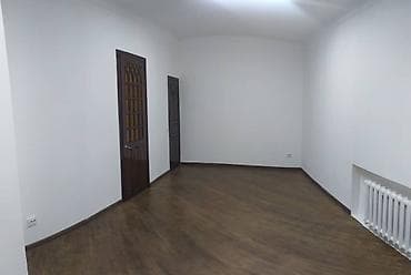 venezia: Сдаётся нежилое помещение 70 м² под офис или коммерческую — 3