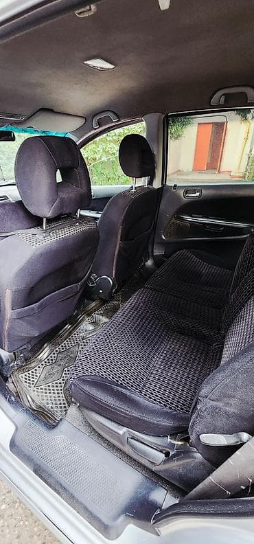 sprinter bazar: Honda Stream: 2005 г., 1.7 л, Механика, Газ, Универсал — 7