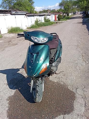 мопеды скутер: Тип скутера 50 куб. см, Бензин — 2