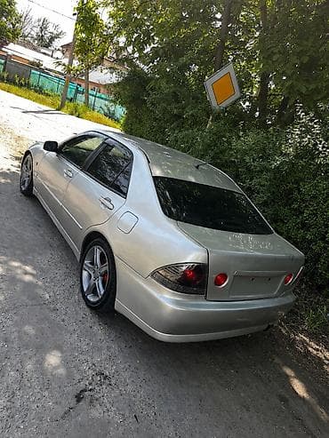 Унаа сатуу: Toyota Altezza: 1999 г., 2 л, Автомат, Бензин, Седан — 2