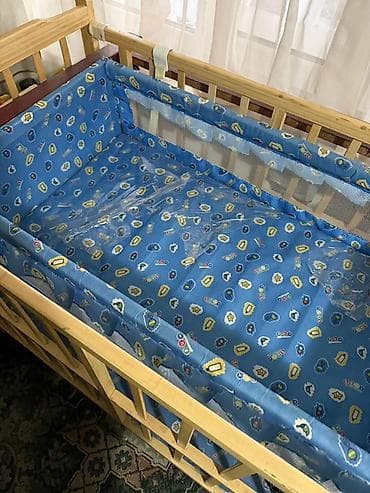 качели из ротанга: Детская кроватка из натурального дерева с мягкими бортами - Материал — 2