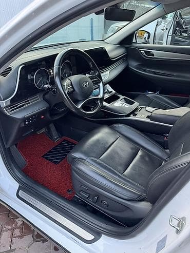 легковую: Hyundai Grandeur: 2021 г., Автомат, Газ — 3