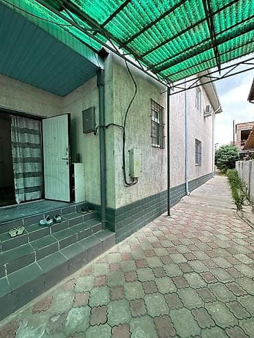 🏡 Продаётся просторный двухэтажный дом в ж/м Кызыл-Аскер 📐 Участок — — 5