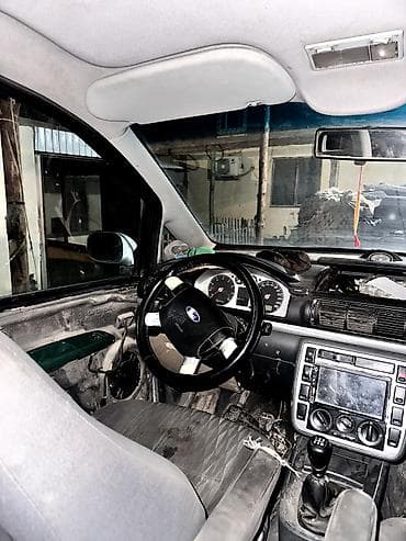 2 4 д: Ford Galaxy: 2003 г., 2.3 л, Механика, Бензин — 5