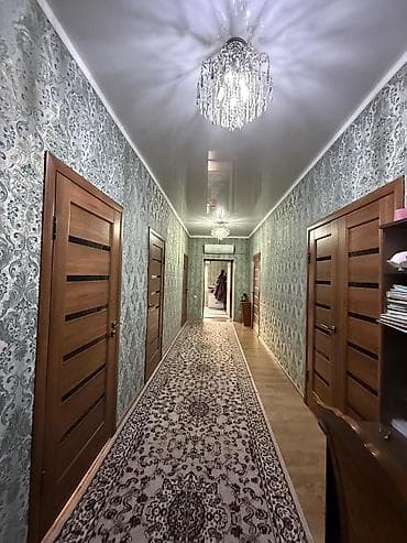 Дома: Продаю дом, на одном участке два дома имеются все необходимые — 5