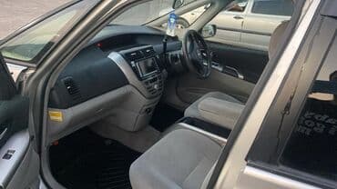 афто уна: Toyota Opa, правый руль, серебристый цвет кузова. Кузов и экстерьер — 3