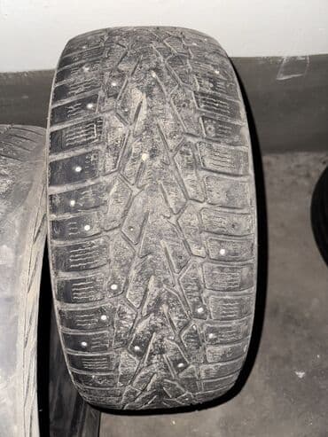 мерс s class: Шины 215 / 55 / R 17, Зимняя шипованная, Б/у, Легковые, NORDMAN — 3