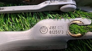 е38: Петля задняя крышки багажника L Е38 8 128 173 Год 2000 В отличном — 5