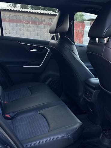 Продажа авто: Toyota RAV4: 2020 г., 2.5 л, Автомат, Бензин, Кроссовер — 9