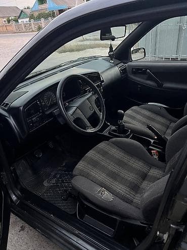 mazda 626 1990: Volkswagen Passat: 1990 г., 1.8 л, Механика, Бензин, Седан — 7