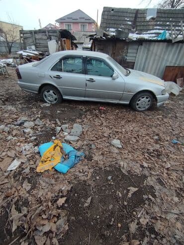 mazda 323: Mercedes-Benz C-Class: 1996 г., 2 л, Автомат, Бензин — 2