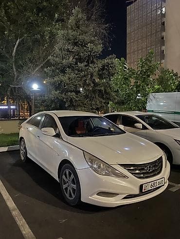 Hyundai Sonata: 2012 г., Автомат, Бензин, Седан — 1