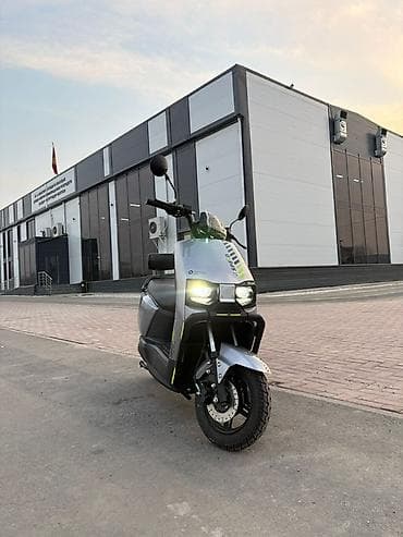 Кумурска мотороллер: Электроскутер RID — стиль и практичность на каждый день 🔹 Запас хода — 1