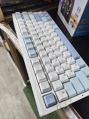 Клавиатура, Механическая, Bluetooth, Проводное подключение, Размер: 75%