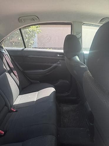 дайхатсу фероза: Toyota Avensis: 2003 г., 2 л, Механика, Бензин, Седан — 5